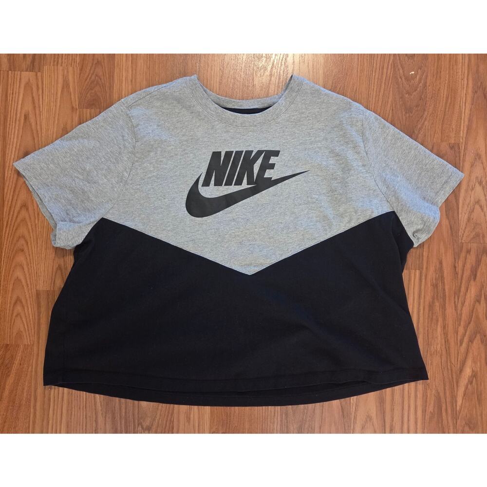 Nike Crop Top T-Shirts Grey and Black - Women's 2XL - Picture 3 of 8